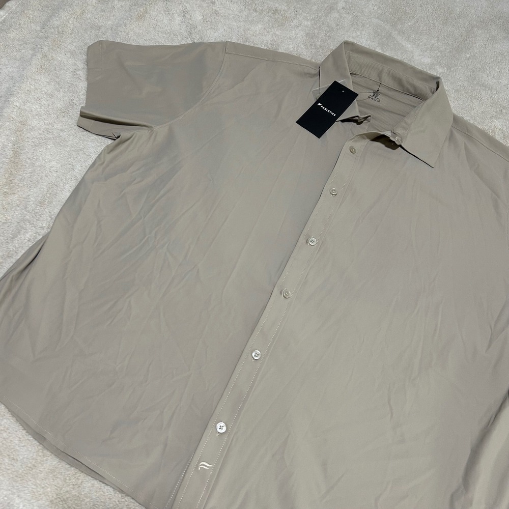 Fabletics Button Down Shirt Mens‎ XXL Tan Short Sleeve Performance Stretch